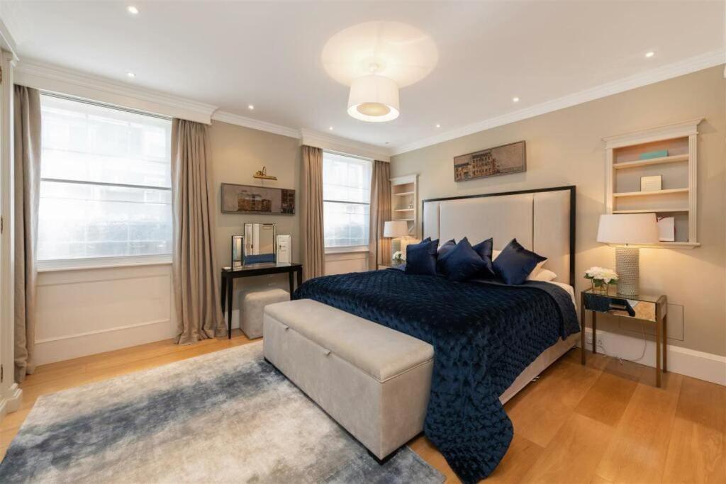 Appartement Elegantly Designed Belgravia Townhouse Londen