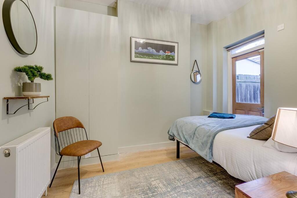 Chic 3 Bedroom Brixtonclapham Near Tube Lägenhet *