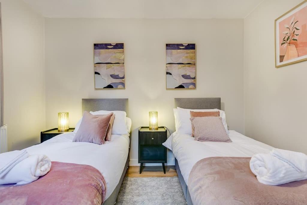 Chic 3 Bedroom Brixtonclapham Near Tube London