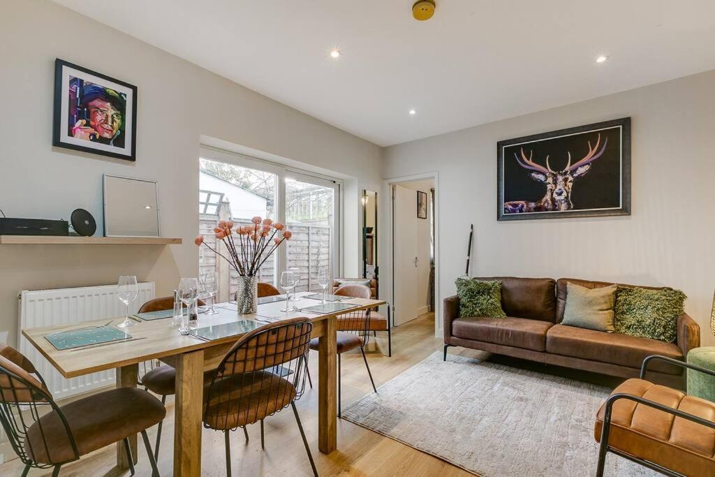 Chic 3 Bedroom Brixtonclapham Near Tube *