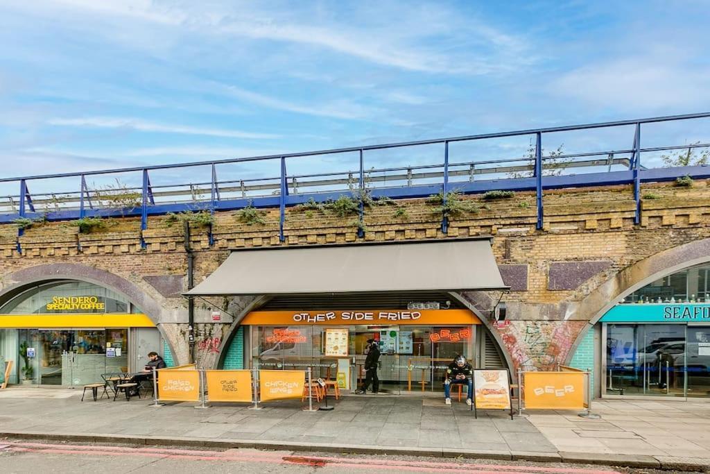 Chic 3 Bedroom Brixtonclapham Near Tube Lägenhet