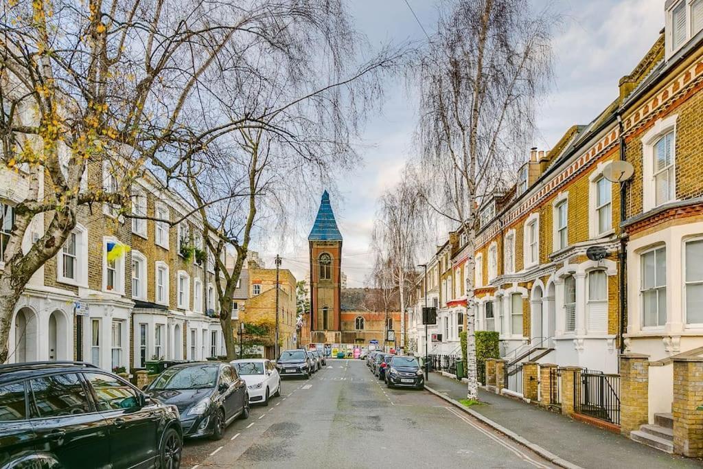 Chic 3 Bedroom Brixtonclapham Near Tube *