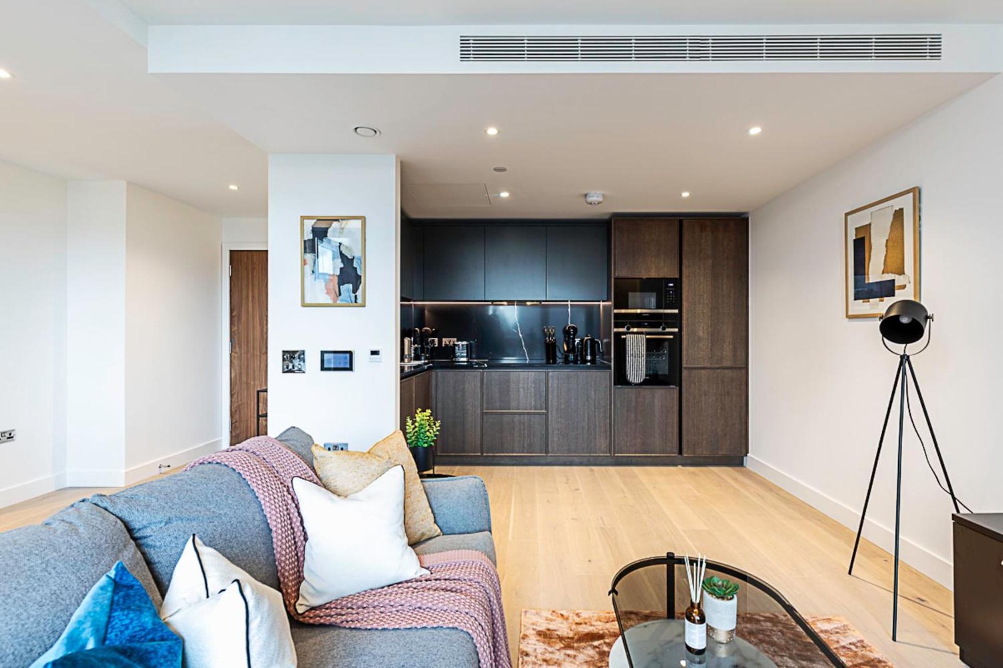 Chic And Sleek Oasis London