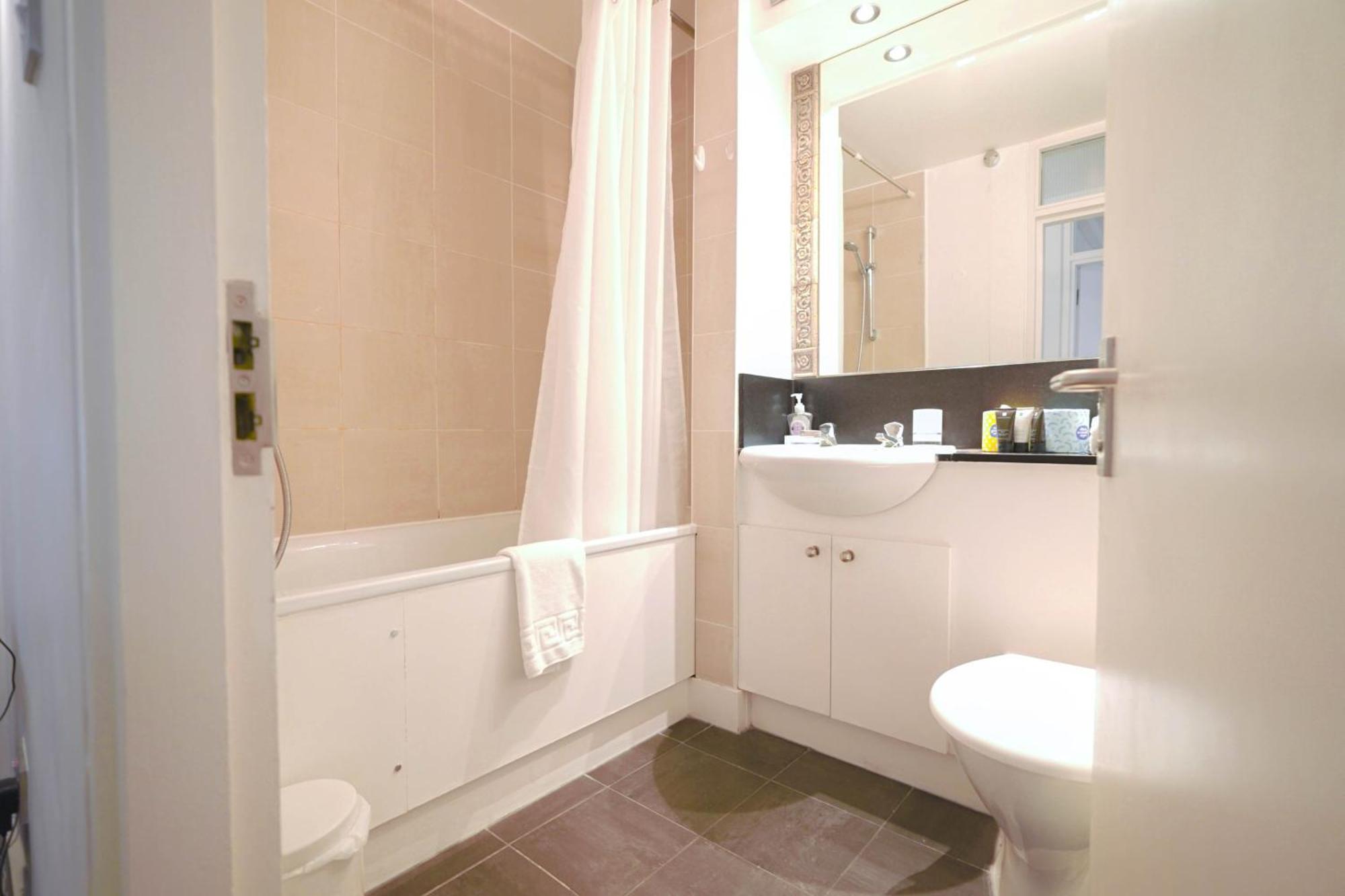 Camden Serviced Apartment