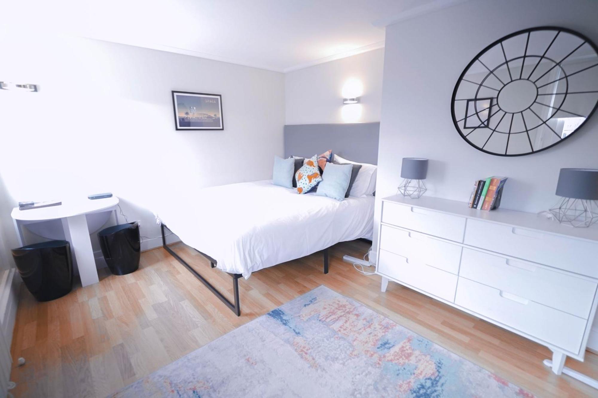 Camden Serviced Apartment *