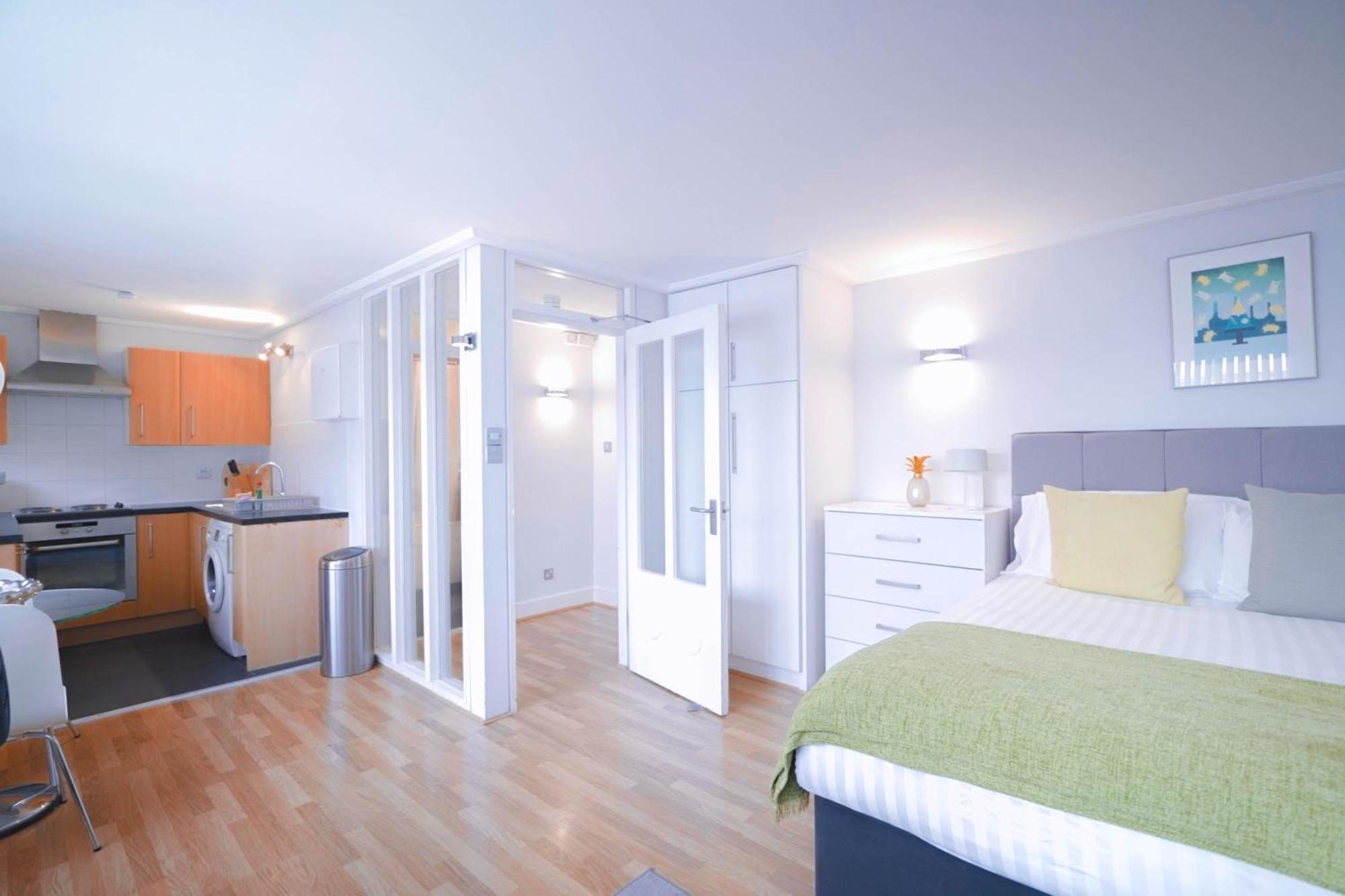 Camden Serviced * London