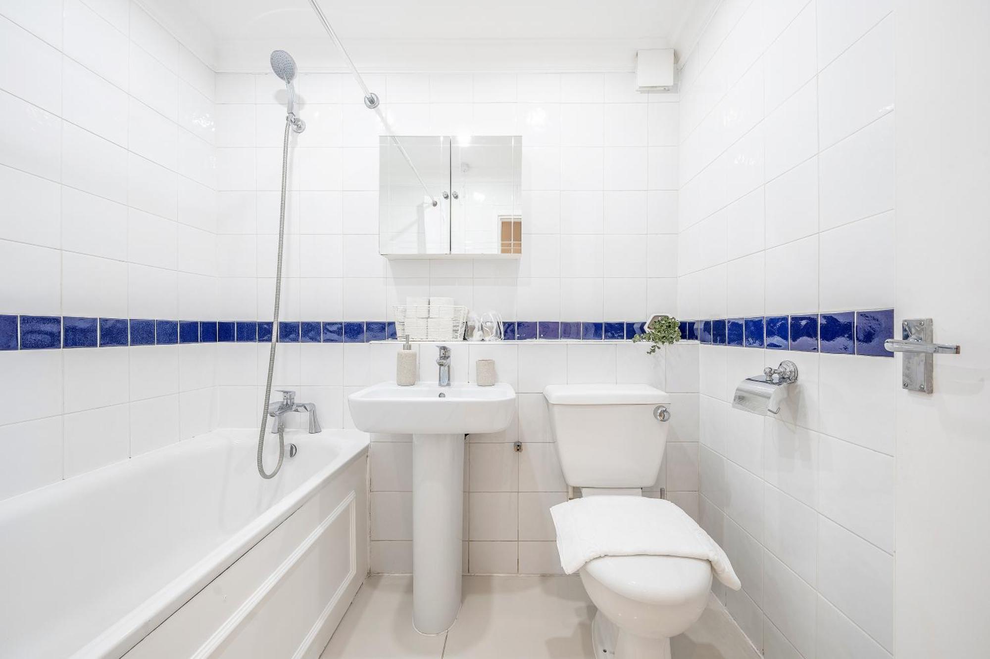 Stunning Flat On King's Road, Chelsea With Balcony Londra