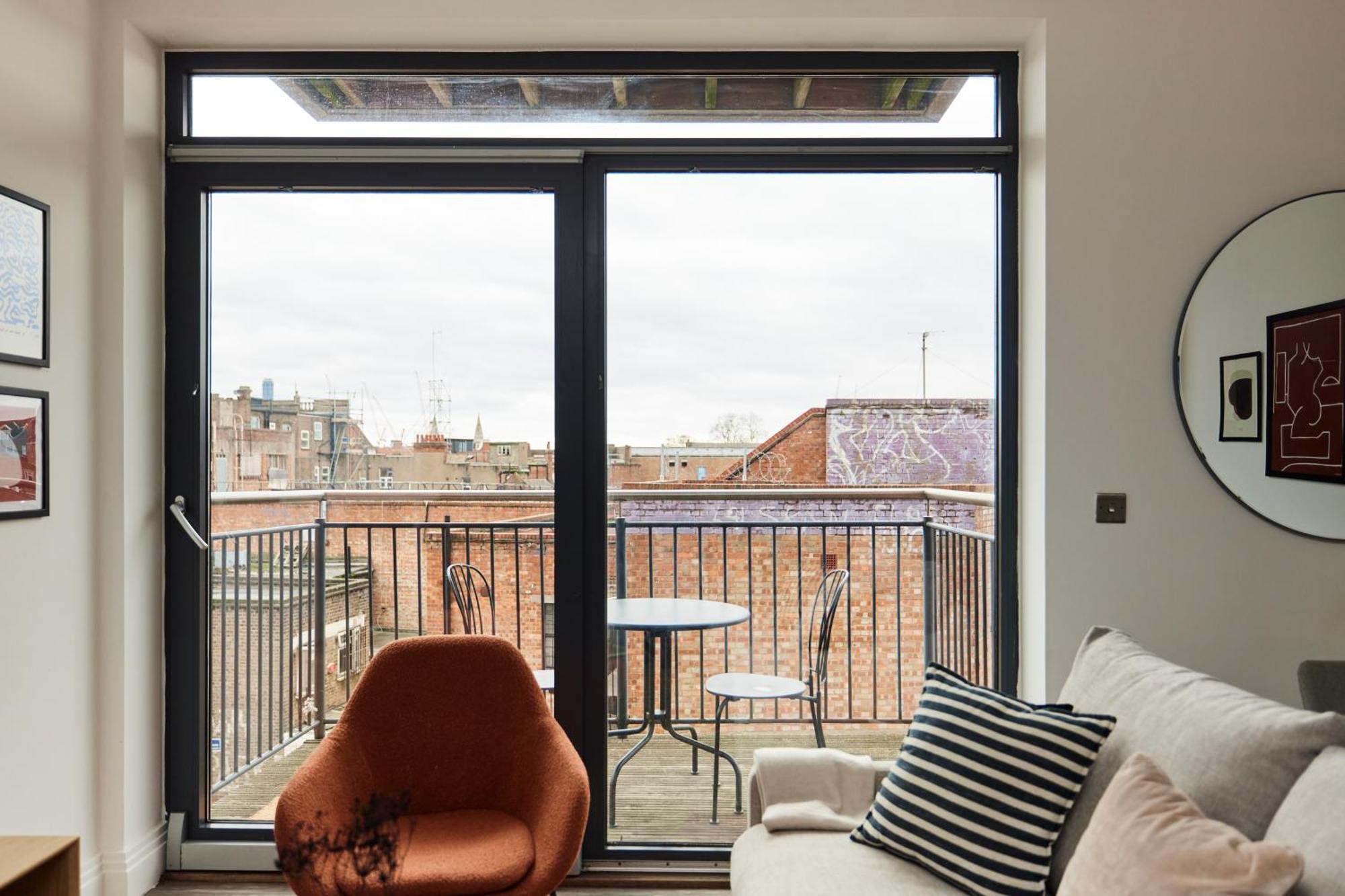 The Wembley Crib - Lovely 1bdr Flat With Balcony Apartment London