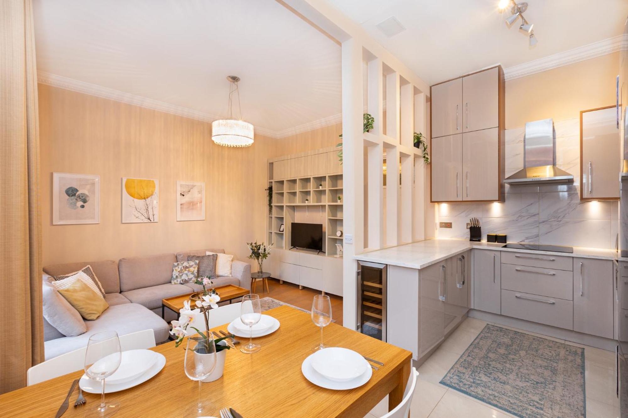 Bright & Charming 2br Flat Wbalcony In Maida Vale Appartement *