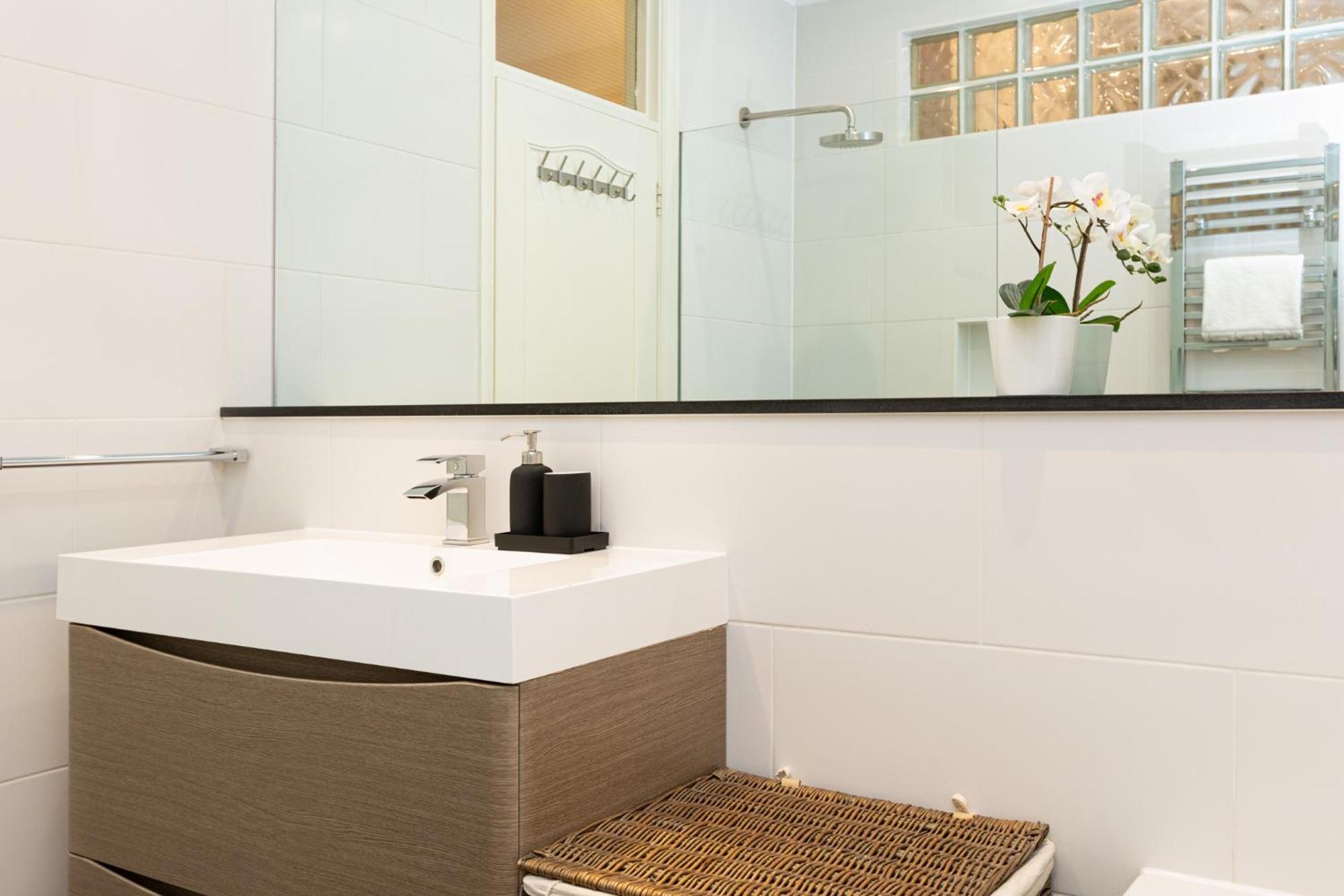 Appartement Bright & Charming 2br Flat Wbalcony In Maida Vale Londres