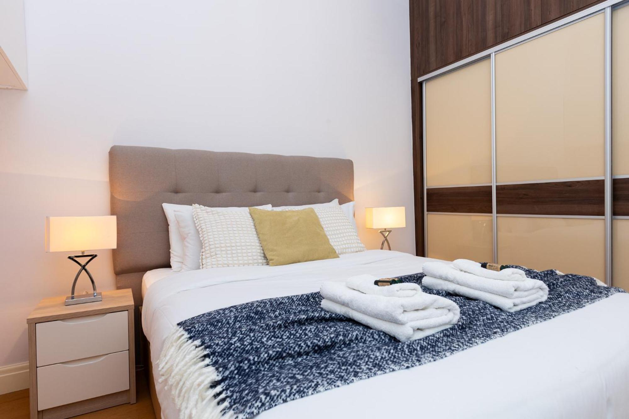 Bright & Charming 2br Flat Wbalcony In Maida Vale Appartement Londen