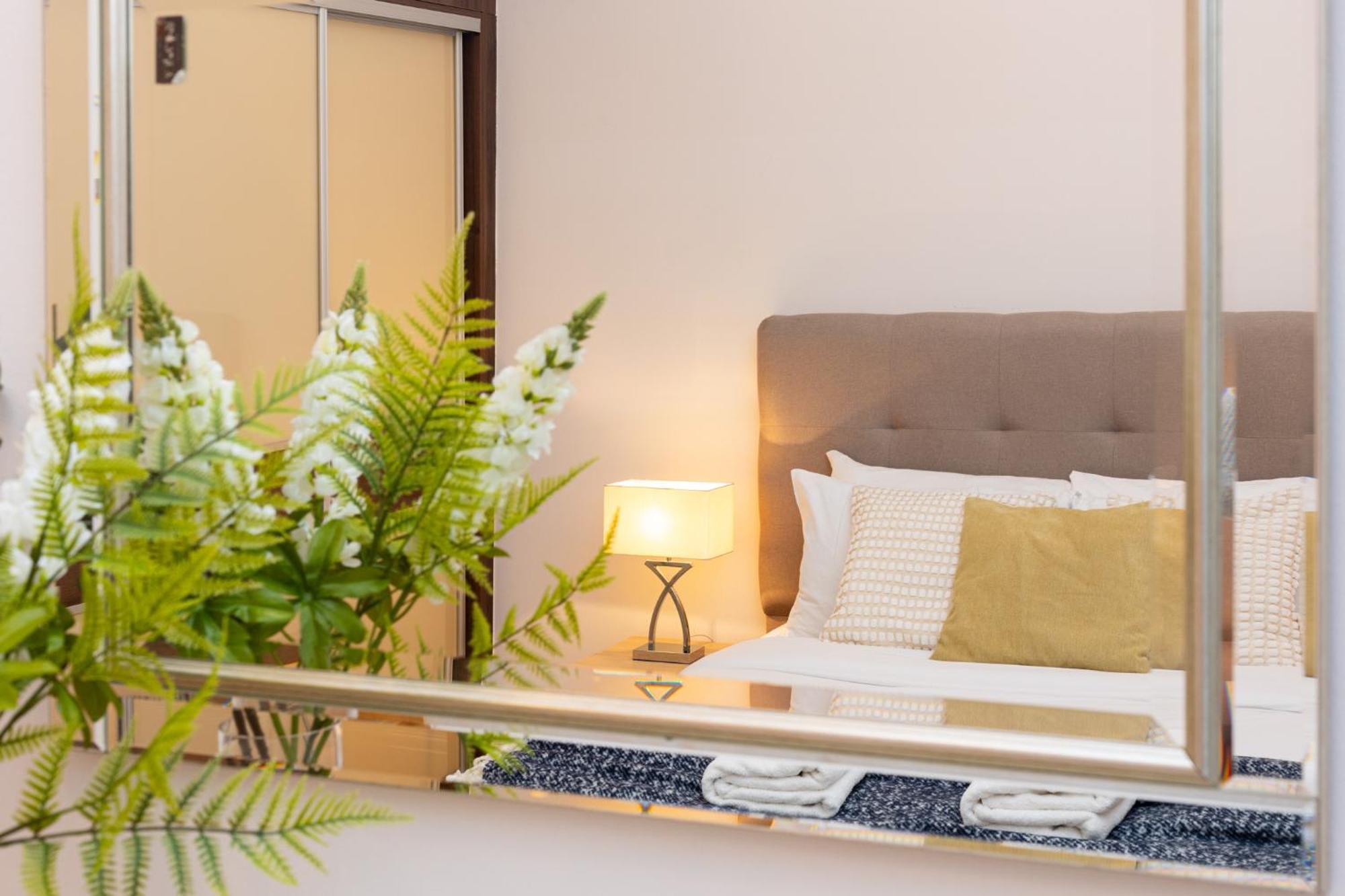 Bright & Charming 2br Flat Wbalcony In Maida Vale Appartement *