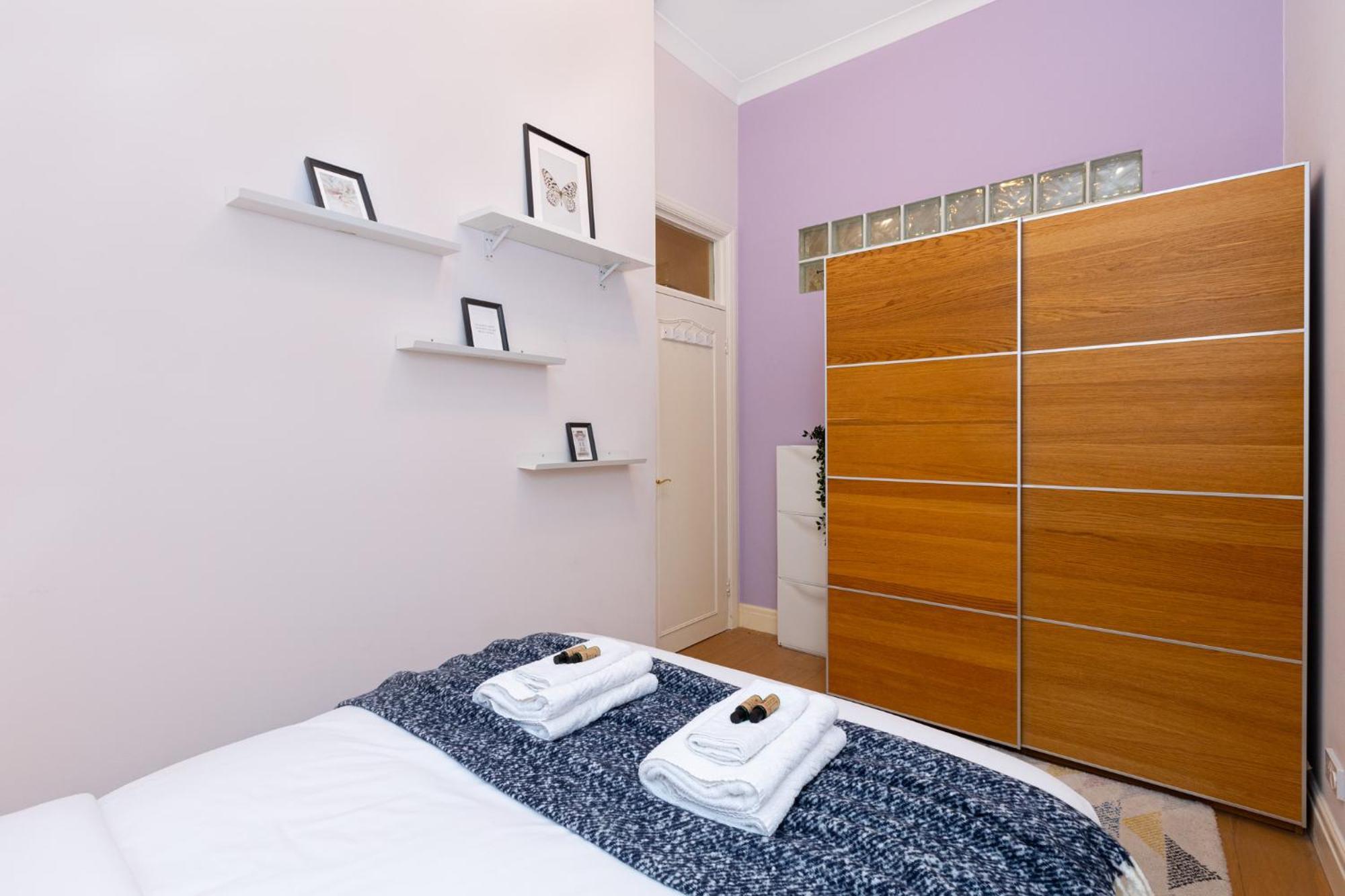 Bright & Charming 2br Flat Wbalcony In Maida Vale Londen