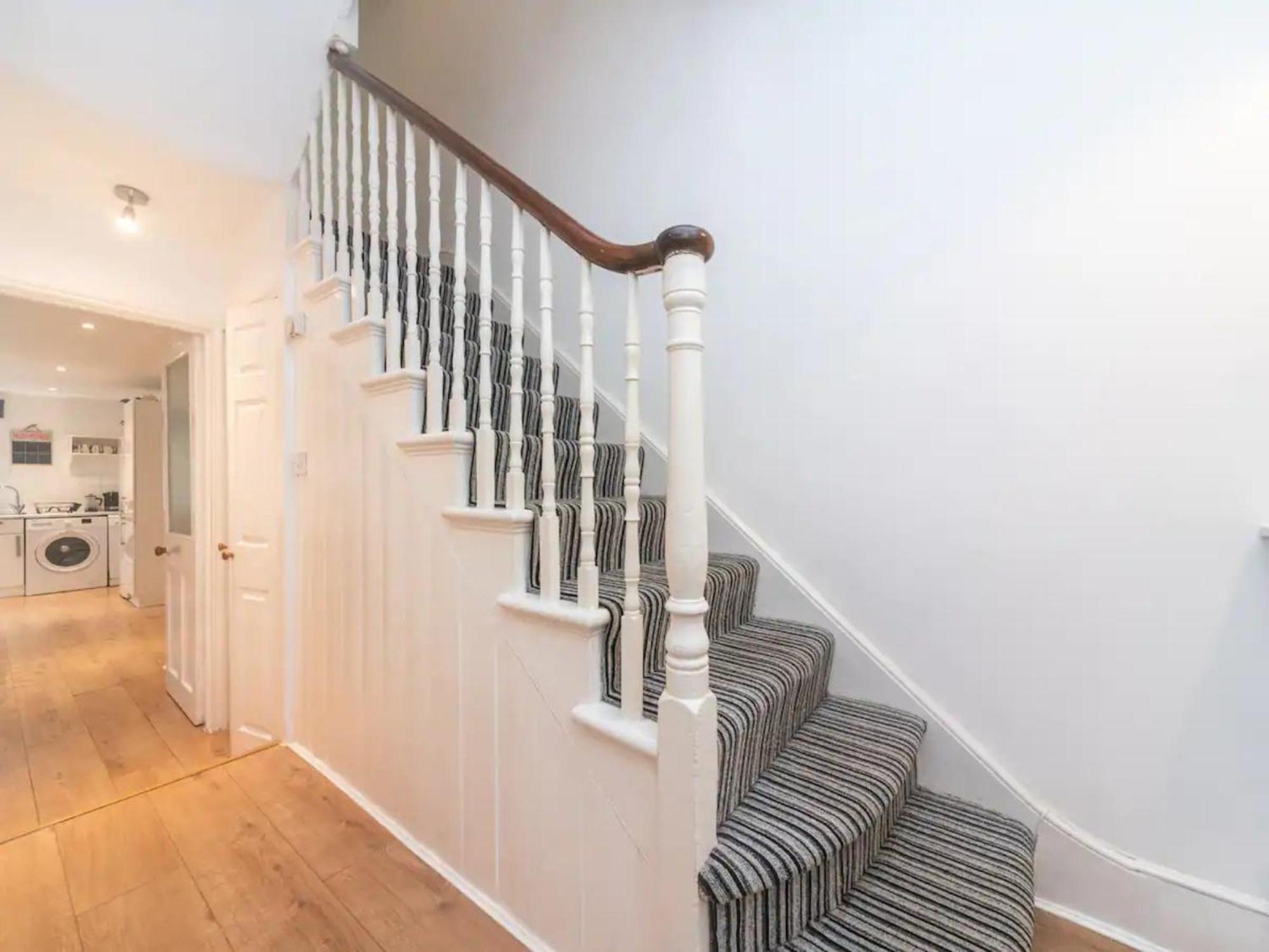 Semesterbostad Pass The Keys Characterful Victorian Near London
