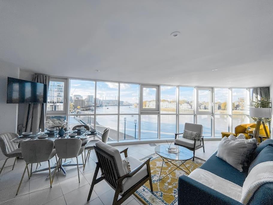 Appartement Luxury Riverside Retreat With Stunning Views Londen