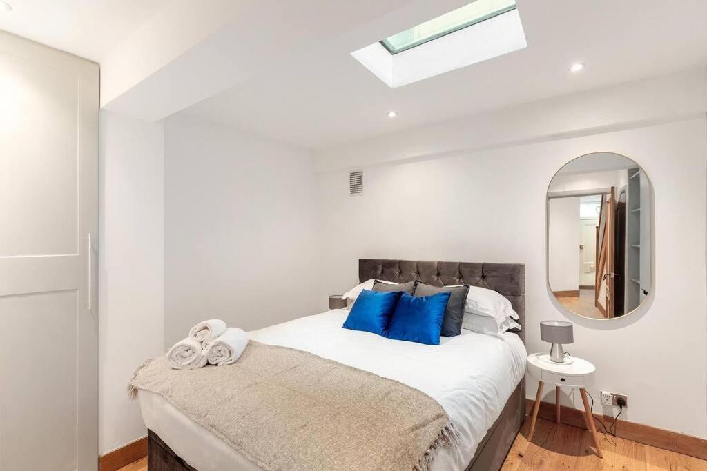 Exceptional Mews House In Chelsea Lägenhet *