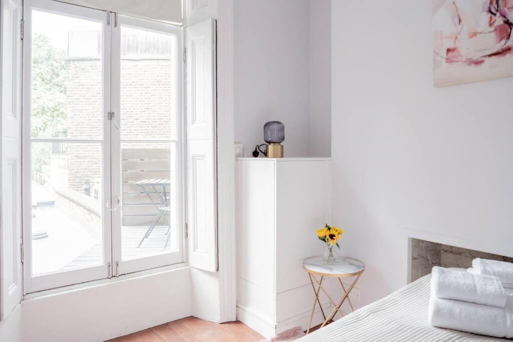 Stylish Flat In The Heart Of South Kensington London