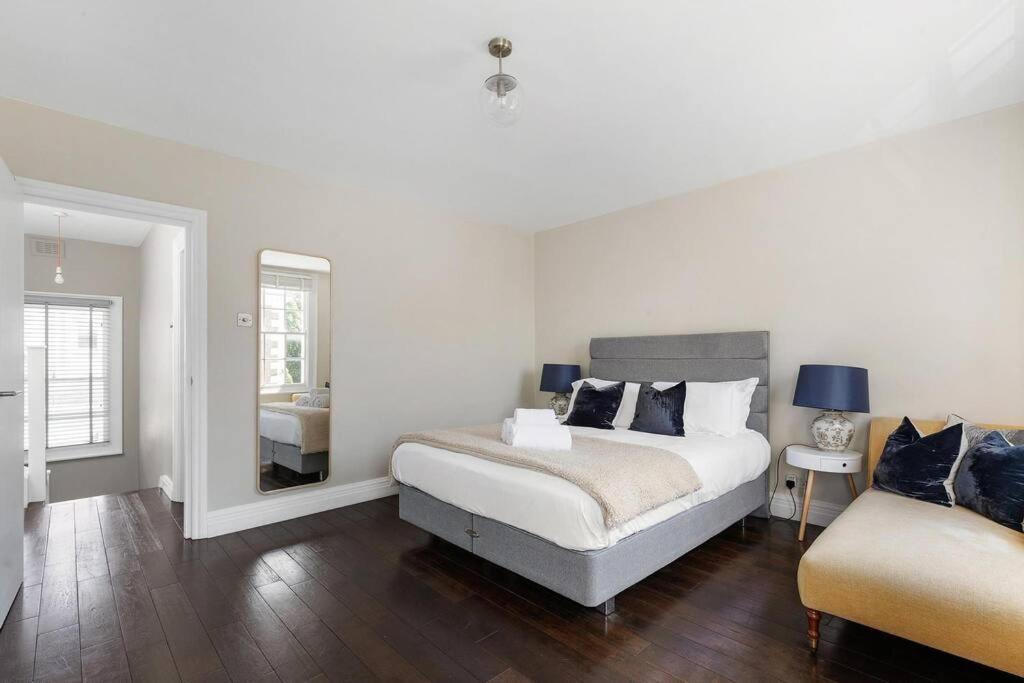 Superb Duplex In Prime Area Of * Londen