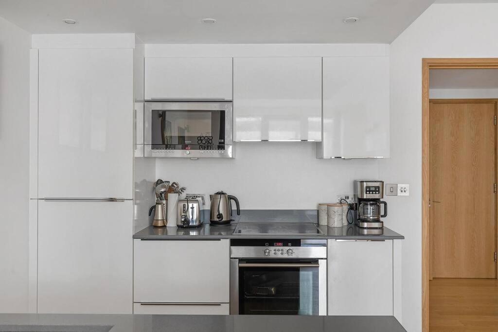 A Modern Two Bedroom Flat With Private Parking London