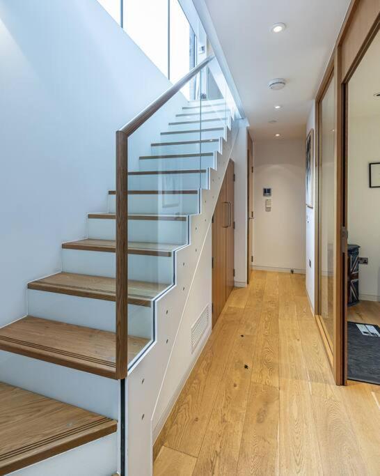Stylish House With Superb Space Appartement Londres