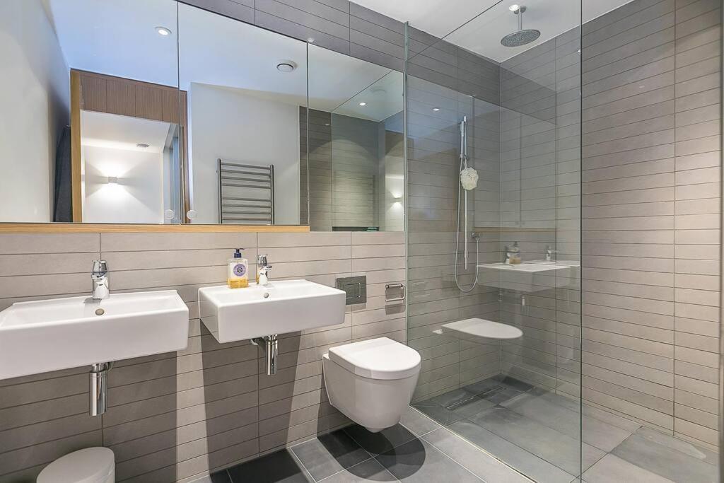 Appartement Stylish House With Superb Space