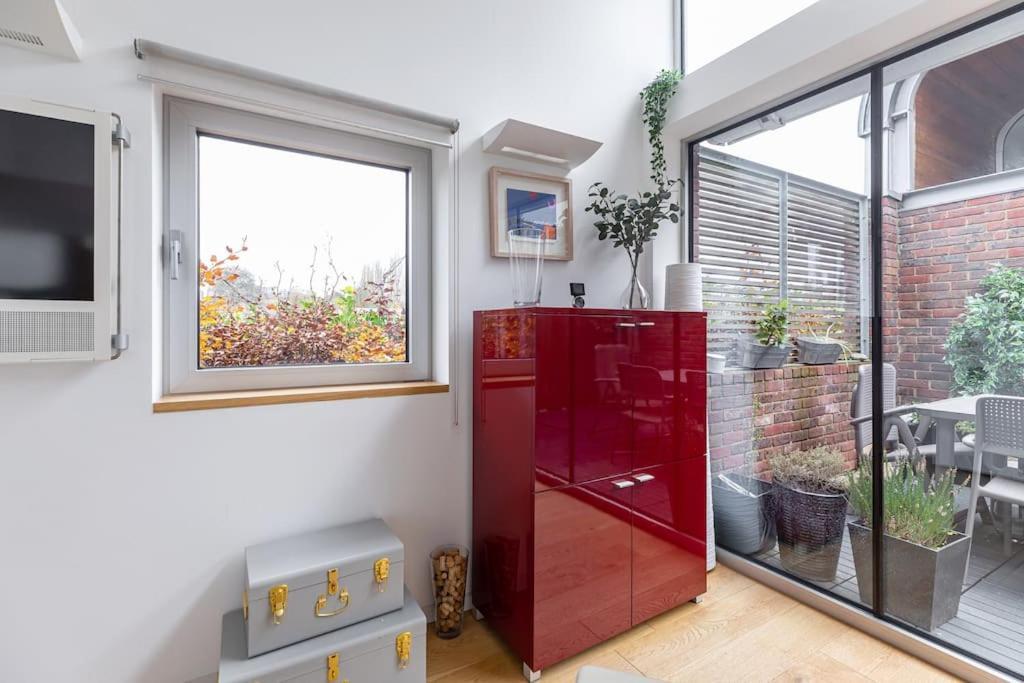 Appartement Stylish House With Superb Space