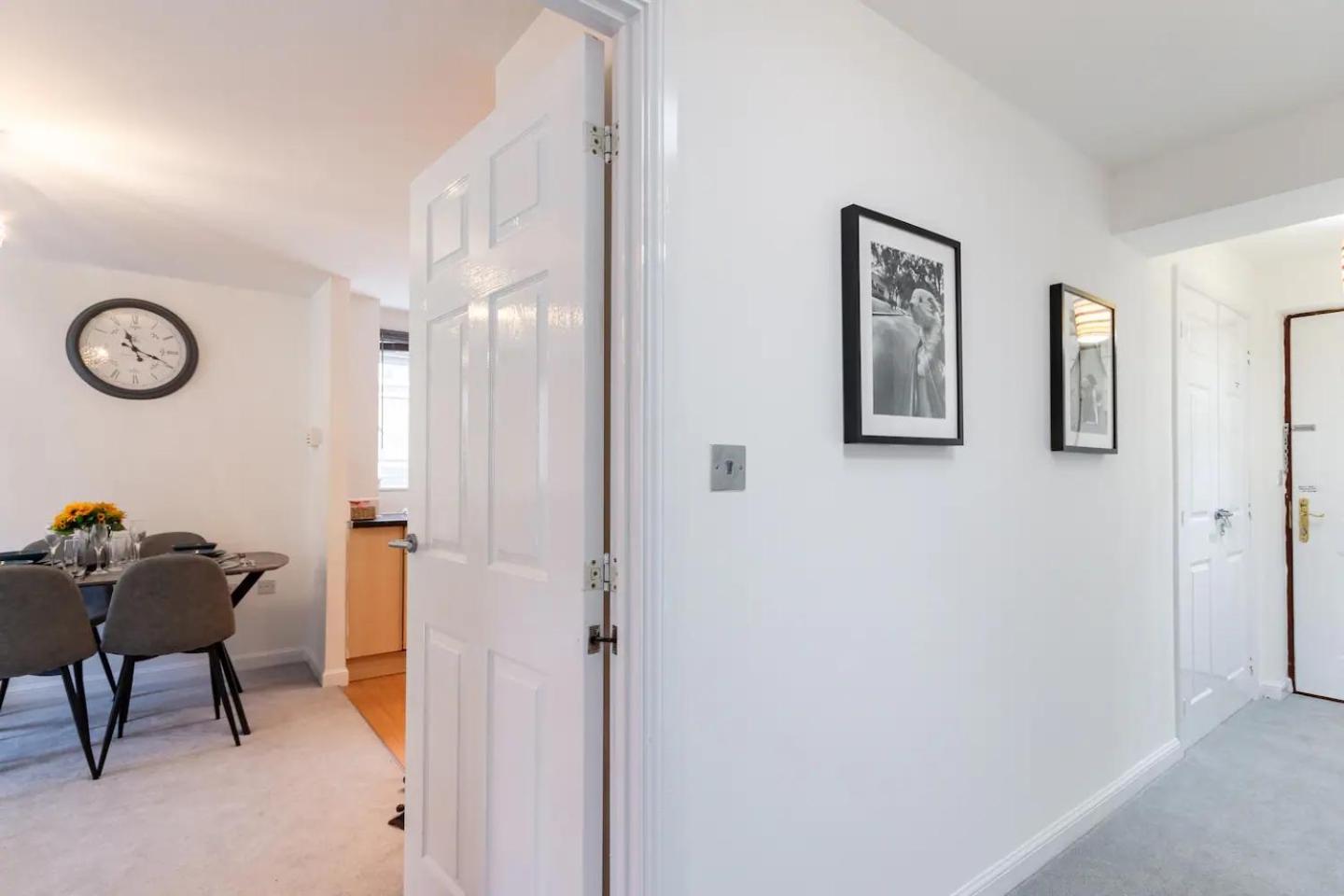 Appartement Live The Wembley Buzz! Stylish Flat Near Station & Amenities Londen
