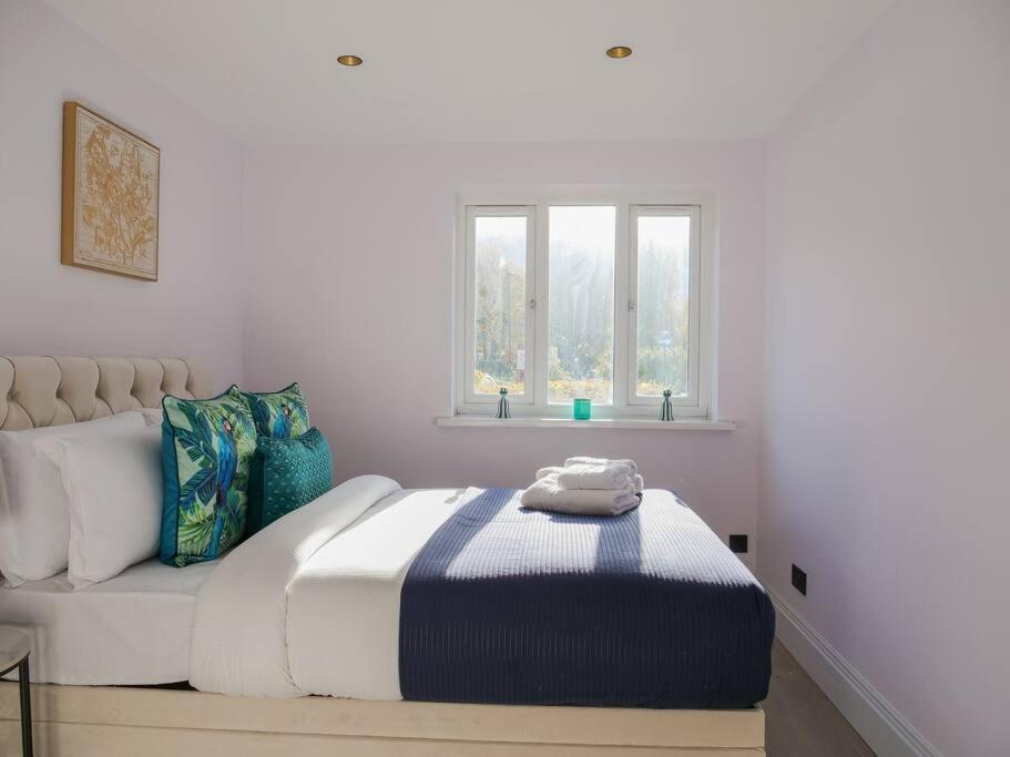Stylish Retreat For Your Short Getaway Leilighet