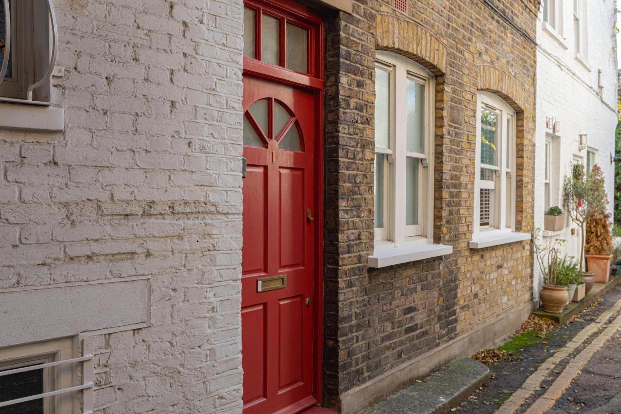 Quaint Mews In Chelsea * Londra