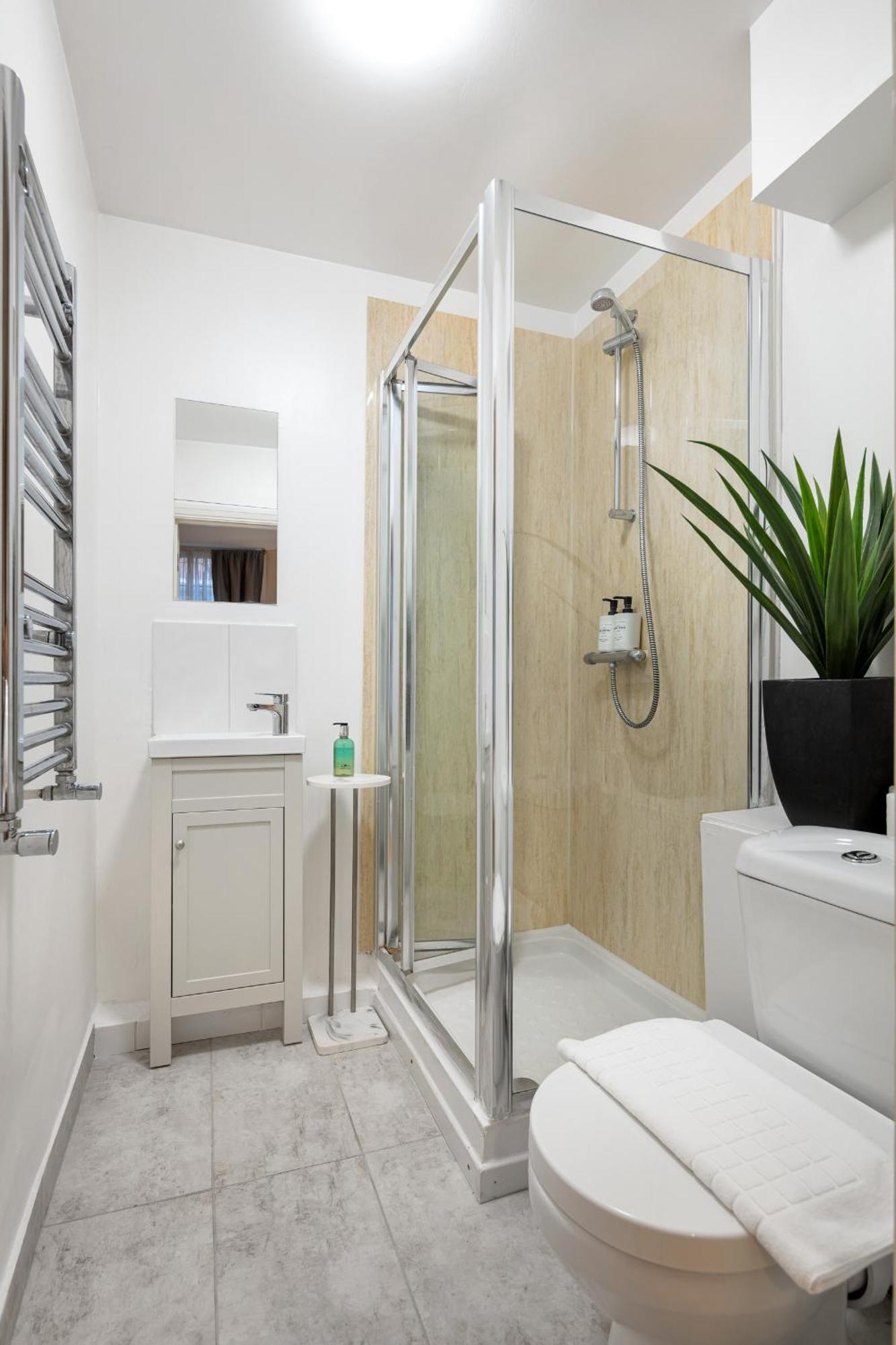 Appartamento Elegant Kensington With Patio Londra