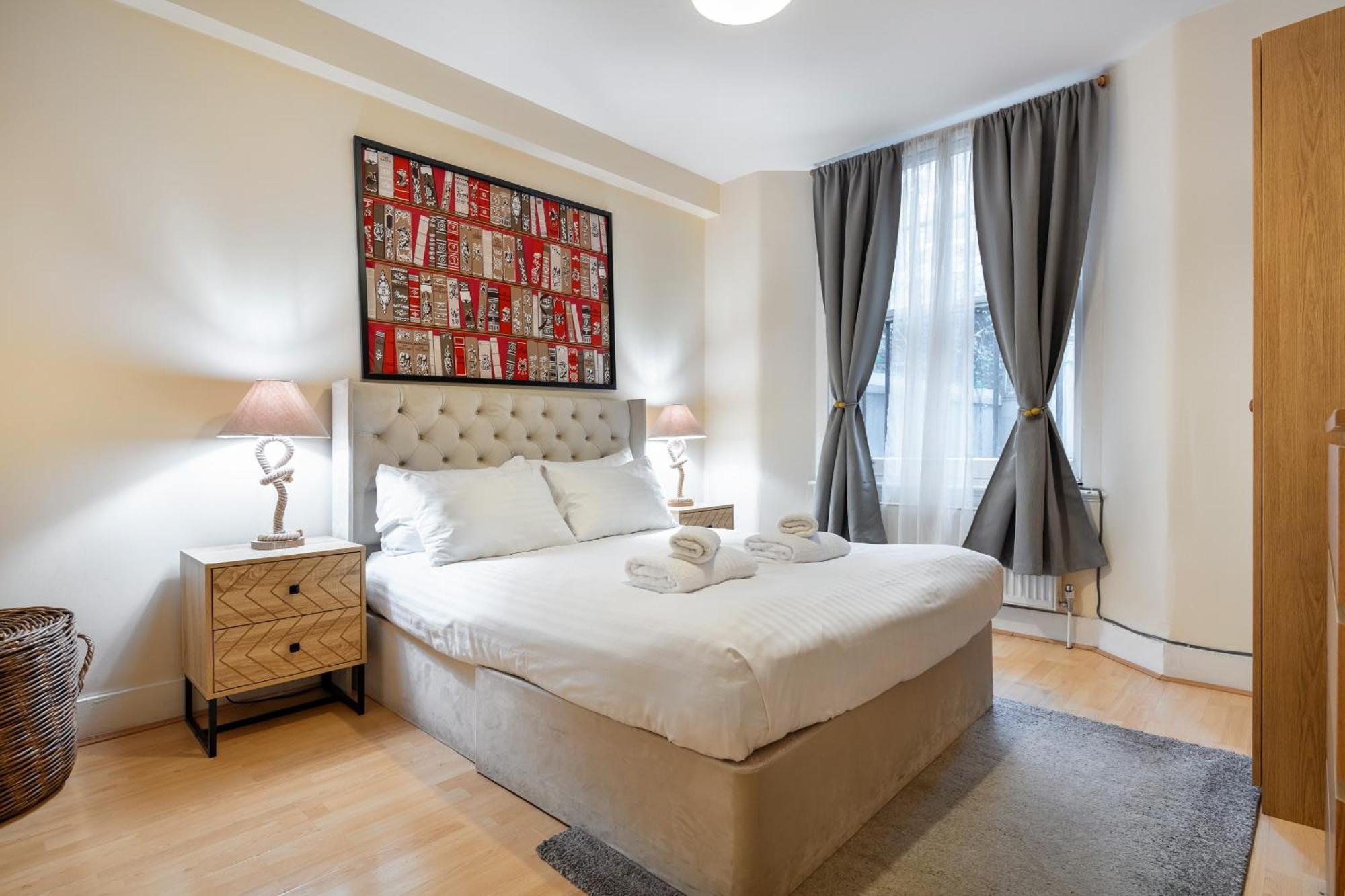 Elegant Kensington With Patio * Londra