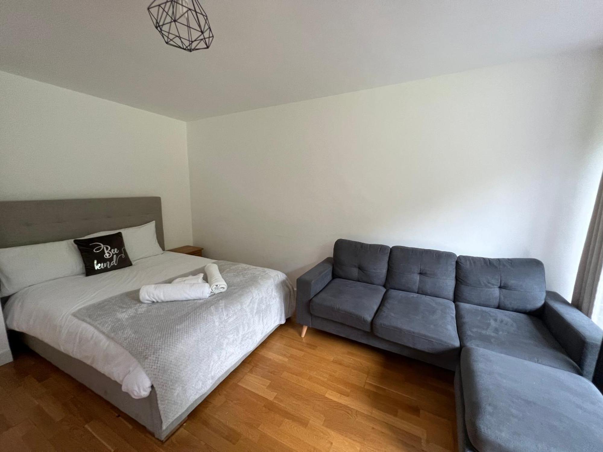 Entire Flat In Euston-kings Cross Apartment