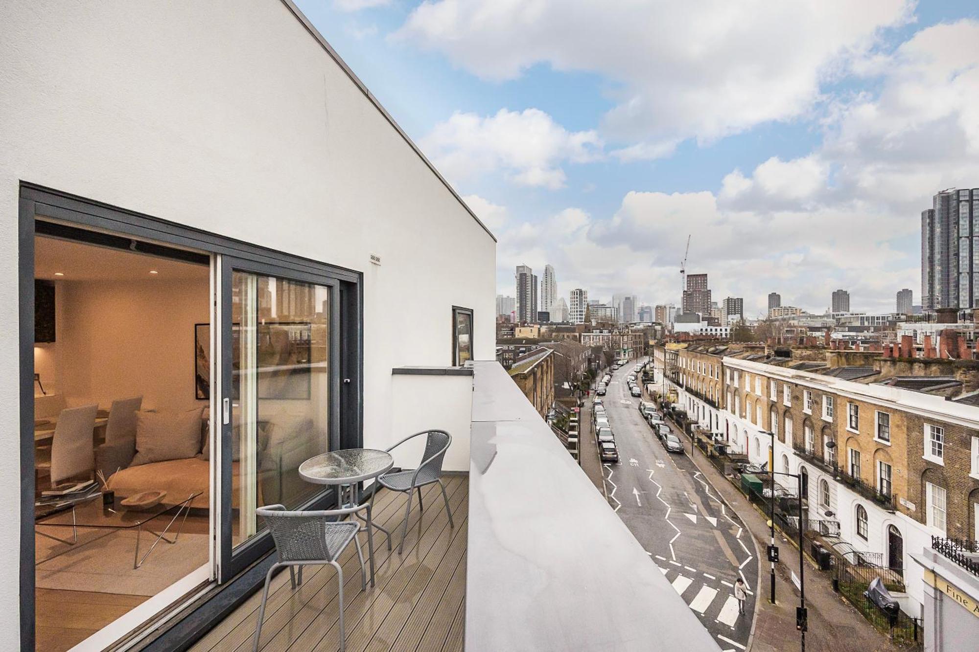Urban Oasis With Views In Old St Apartment *