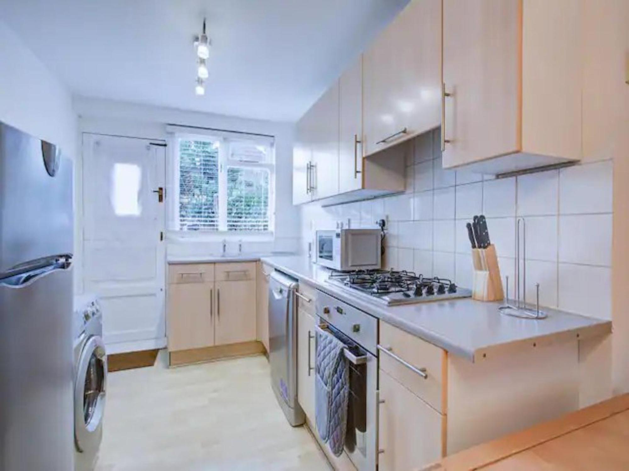 Pass The Keys Charming 2 Bedroom House Good Transport And Parking Ferienhaus London