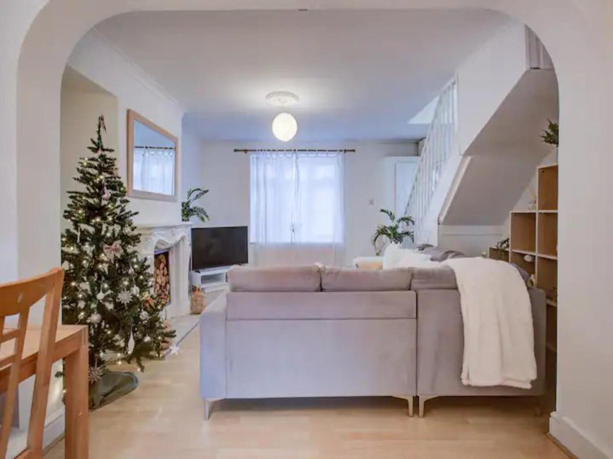 Ferienhaus Pass The Keys Charming 2 Bedroom House Good Transport And Parking *