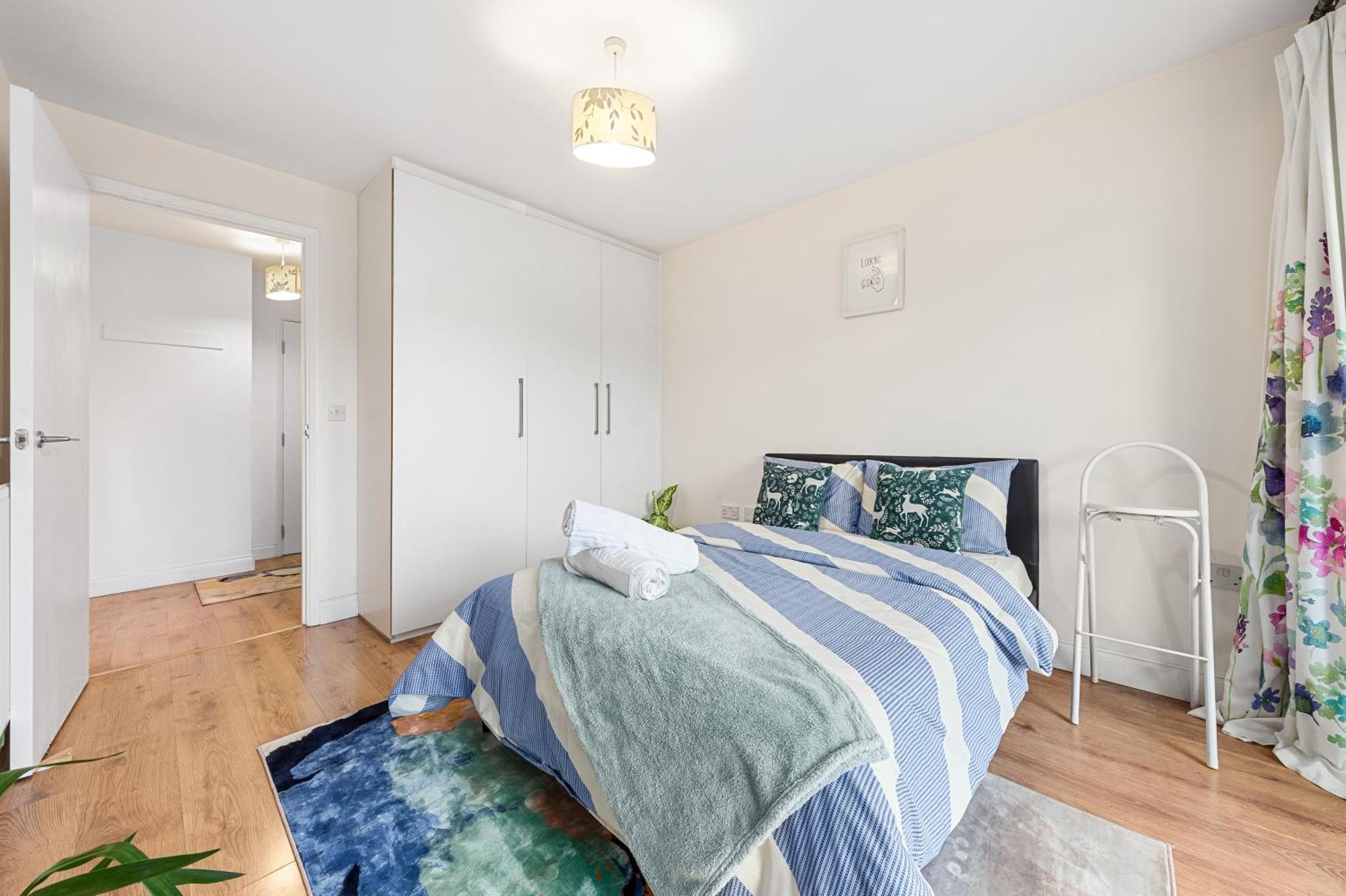 Appartamento Modern Spacious 1 Bedroom Flat In Camden Londra