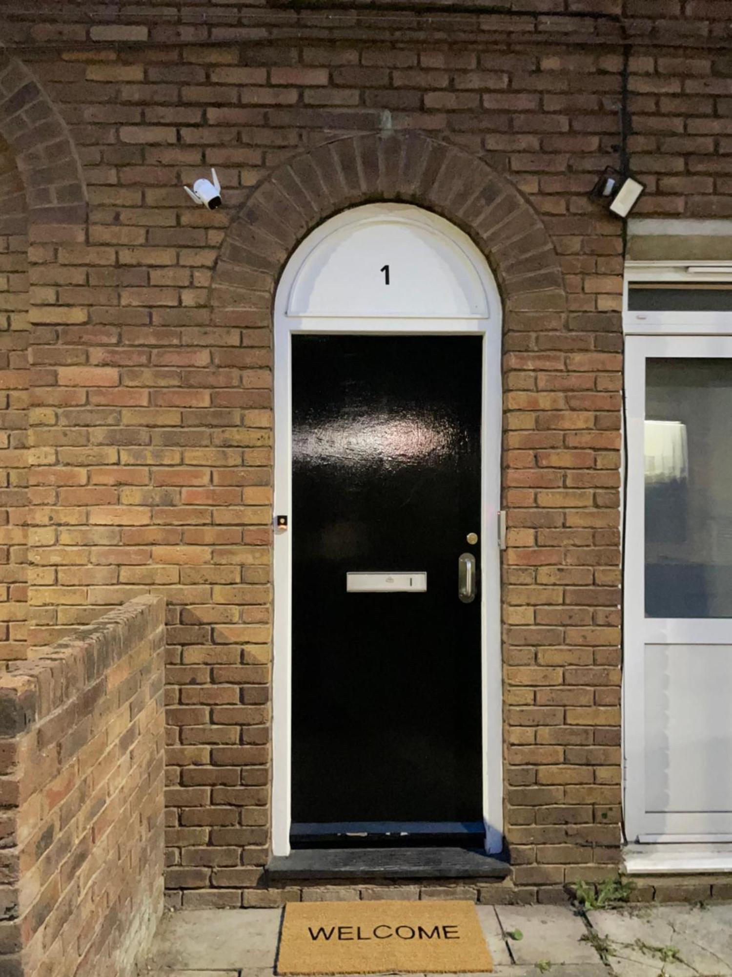 Privat overnatting Lovely Double In Euston & Square In *