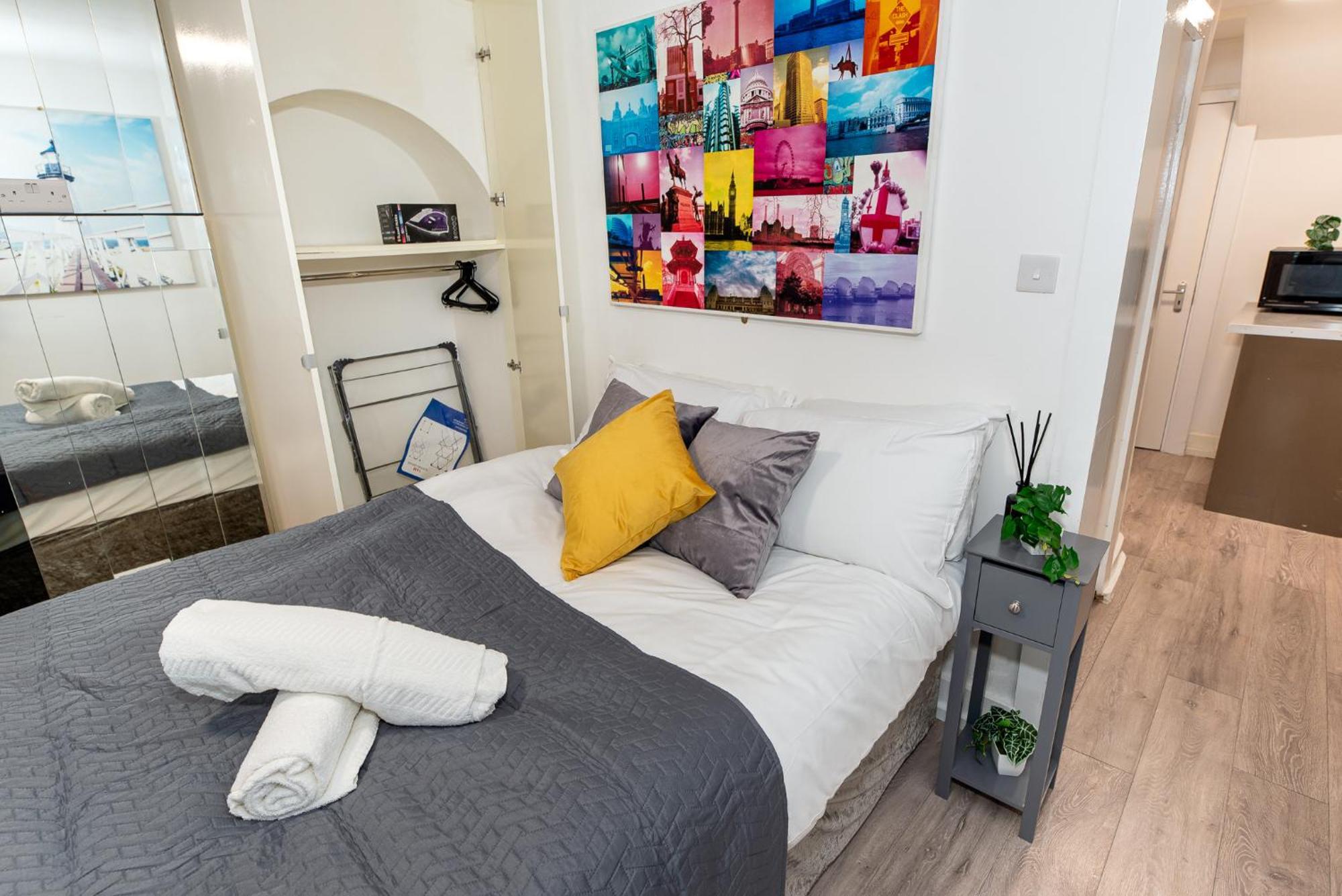 Lägenhet Chic Apartment, Bus 18 To Euston In 30 Min. *