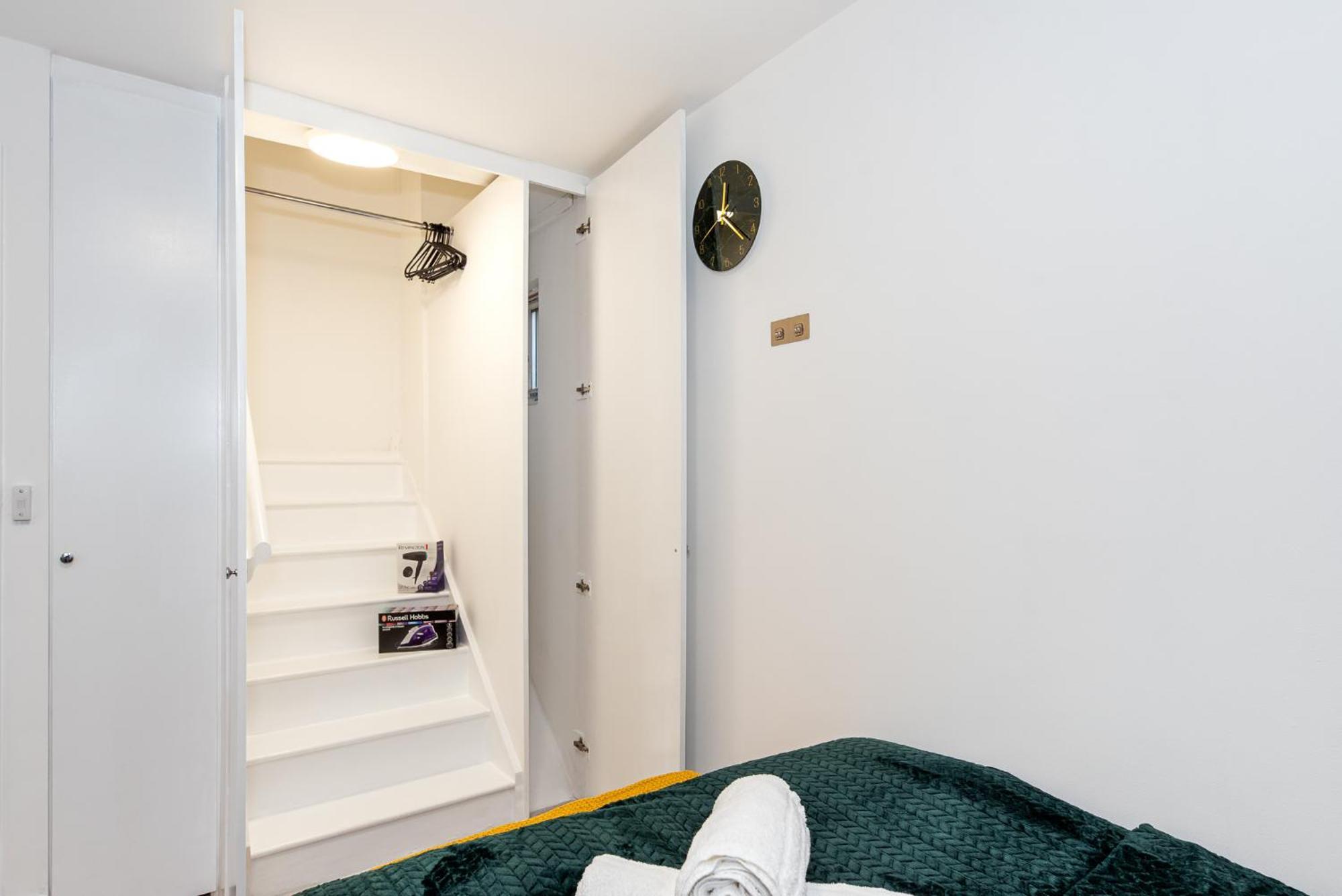 Small And Trendy 3b Londen