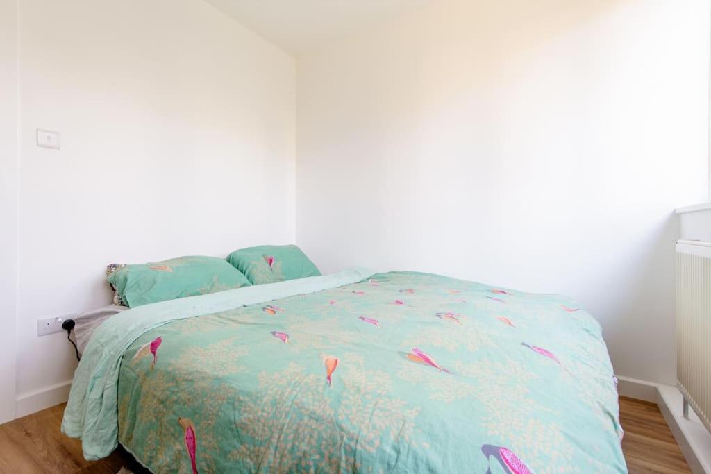 Appartement *brand New 1 Bedroom Flat In London*