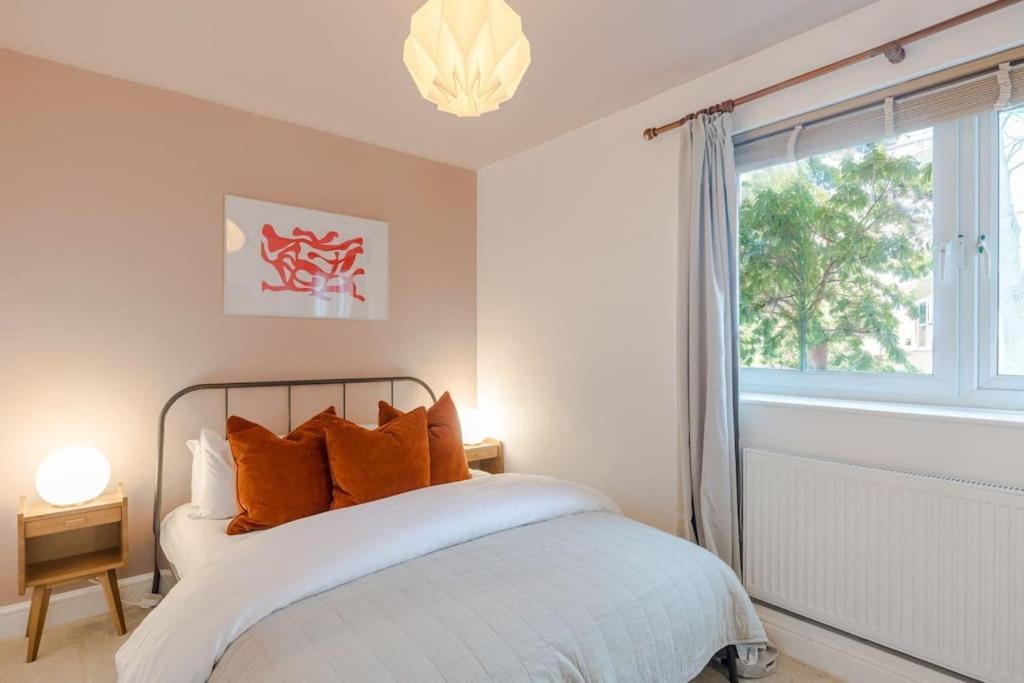 The Clissold, Two Bedroom N5 Leilighet *