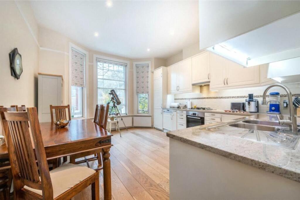 Lejlighed Stylish Hampstead Flat With Character And Charm