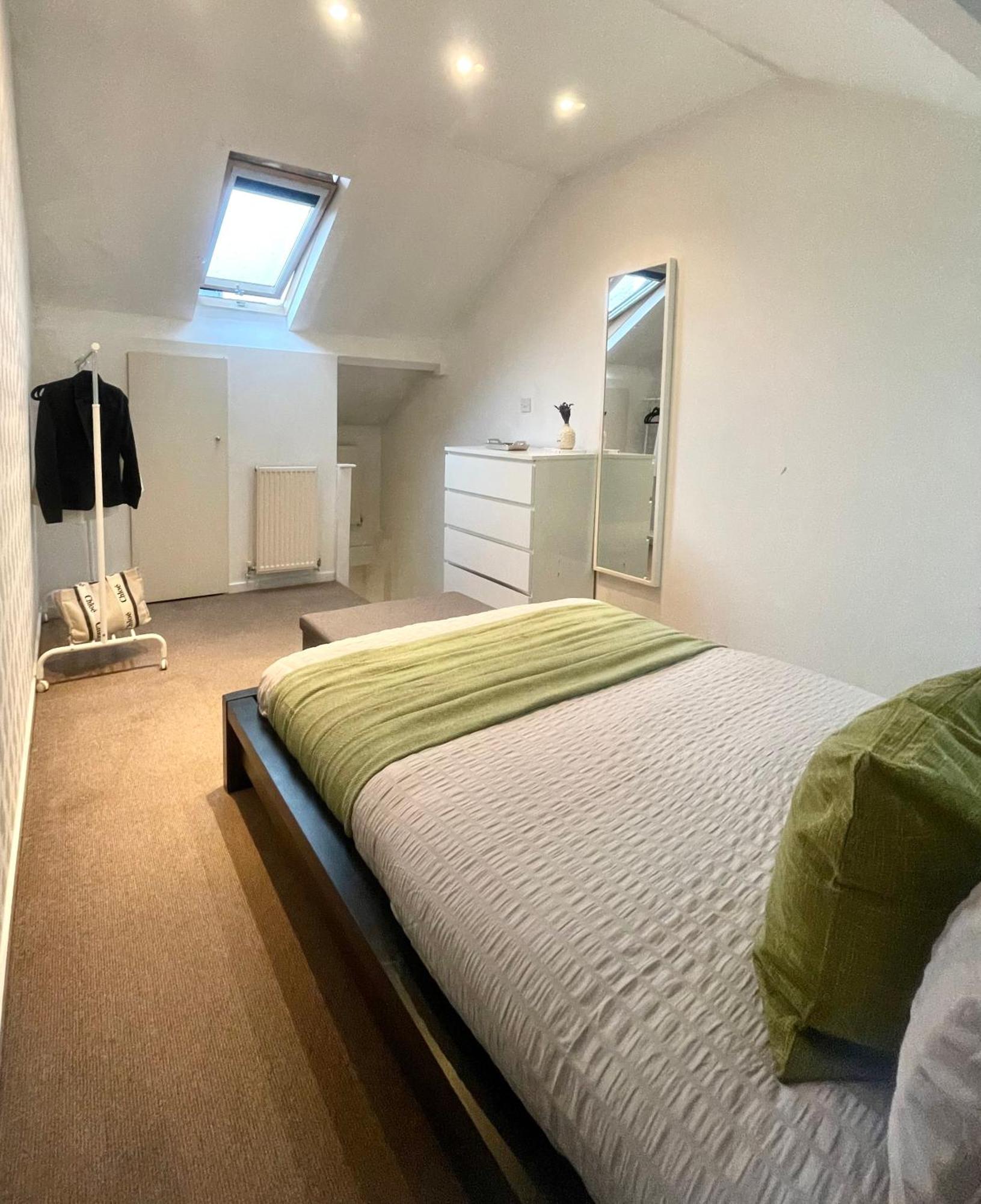 Appartamento A Fantastic One Double Bedroom Flat