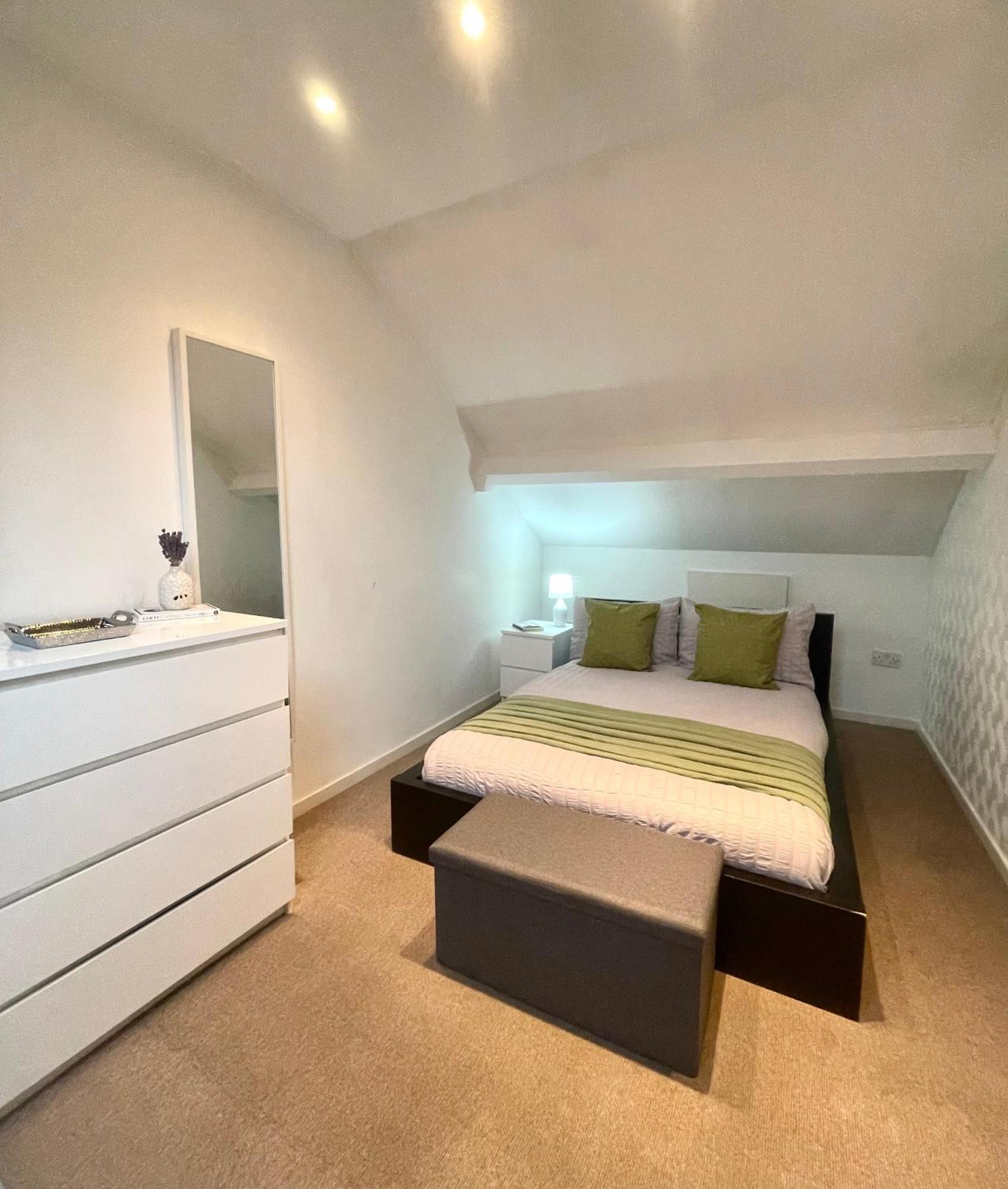 A Fantastic One Double Bedroom Flat Appartamento *