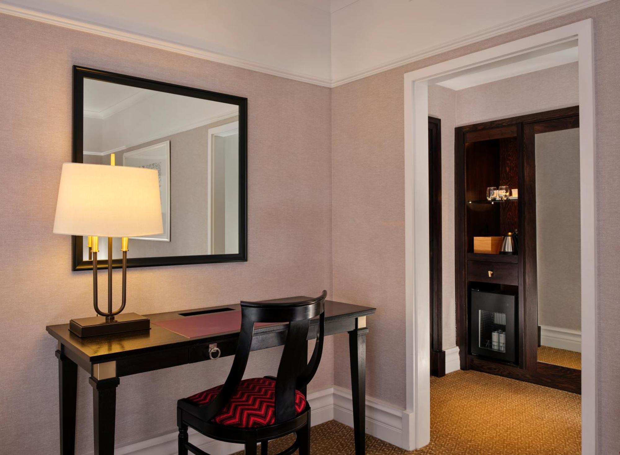 St. Ermin's Hotel, Autograph Collection Hotell 4*