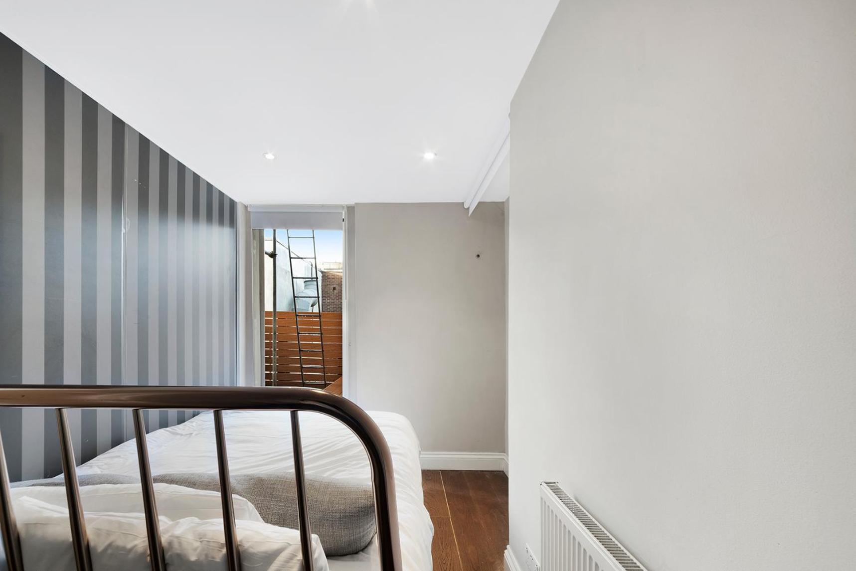 Leilighet Modernised 1 And 2 Bedrooms Option Terrace And Balcony High Street *