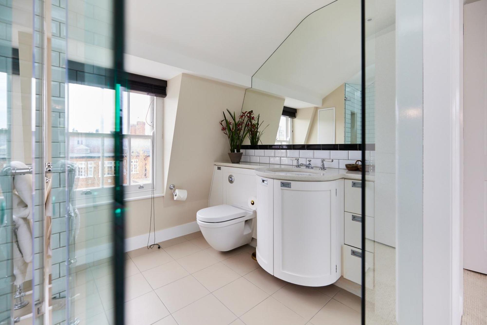 The St. Lukes Garden Place - Spacious 4bdr House With Garden And Terrace Londres
