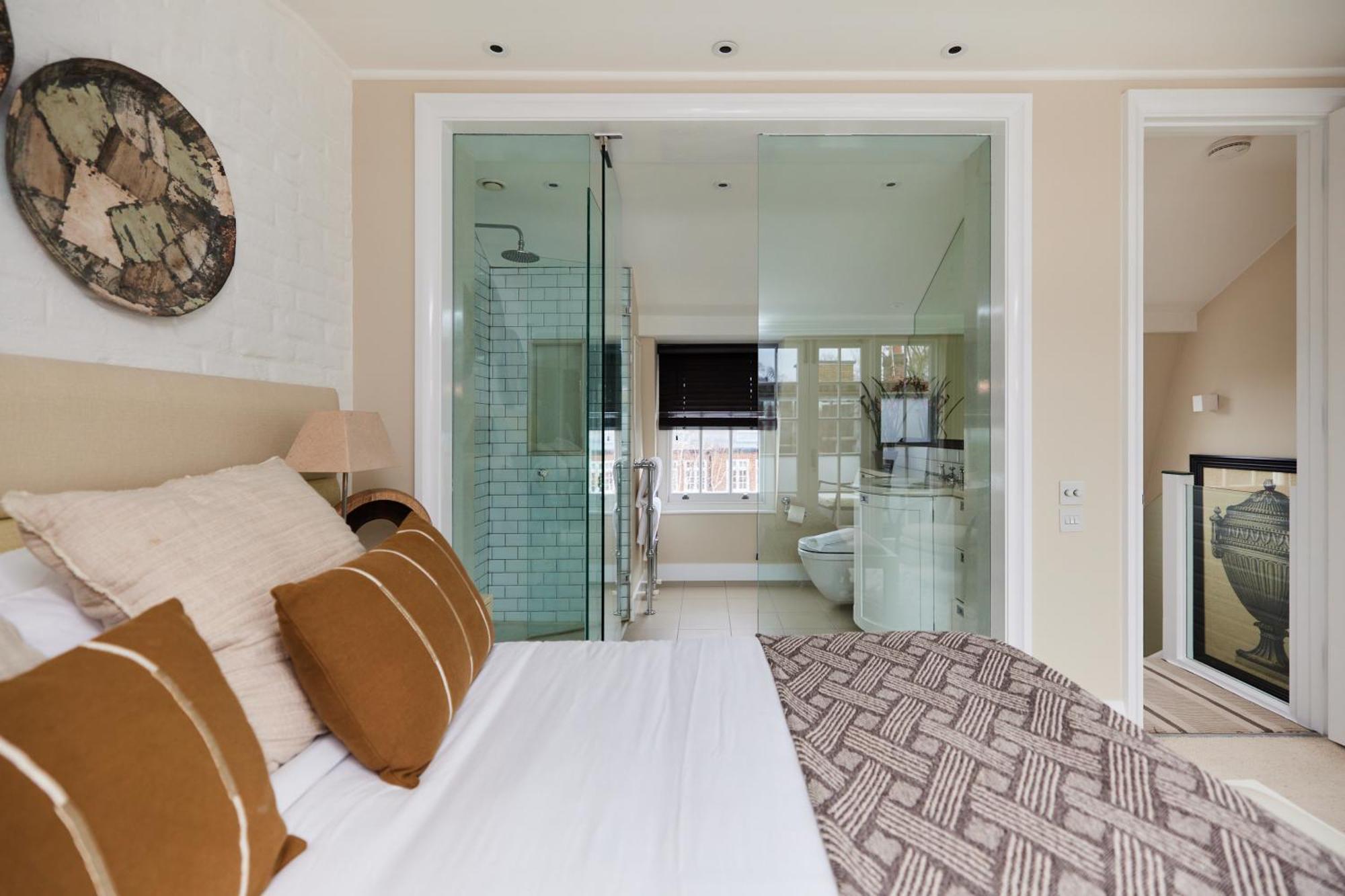 The St. Lukes Garden Place - Spacious 4bdr House With Garden And Terrace *
