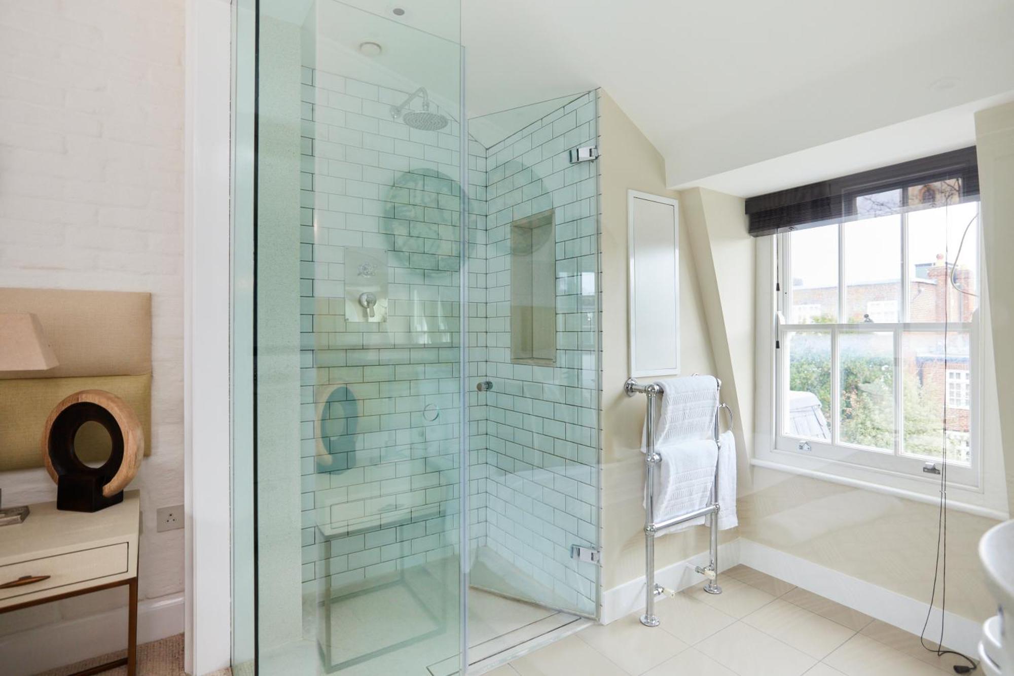 The St. Lukes Garden Place - Spacious 4bdr House With Garden And Terrace Apartment London