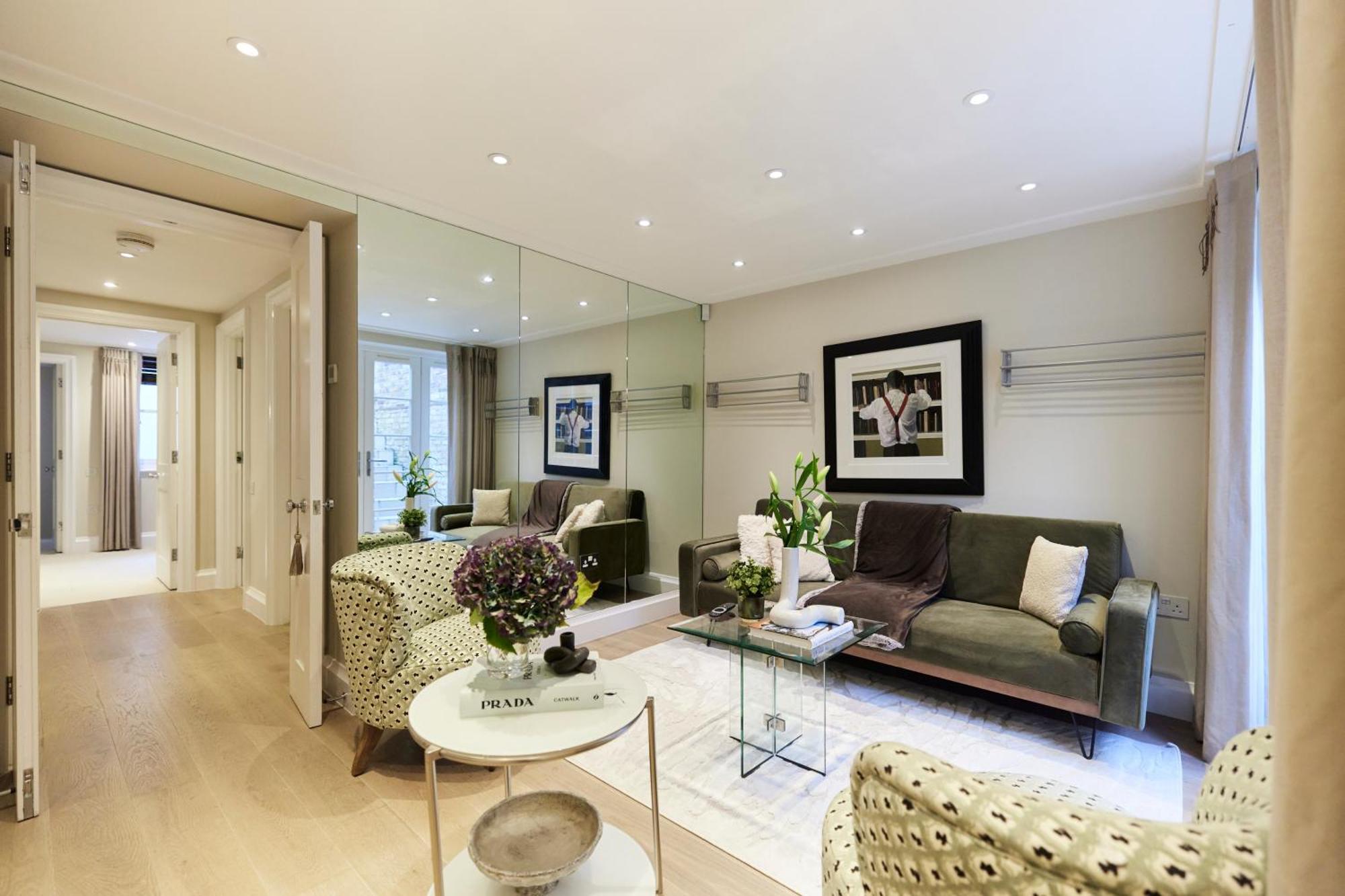 The St. Lukes Garden Place - Spacious 4bdr House With Garden And Terrace Apartment
